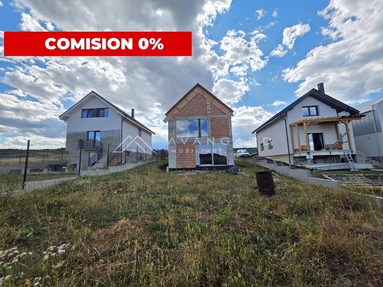 Casă individuală cu 4 camere cu Teren 586 Mp în Corușu