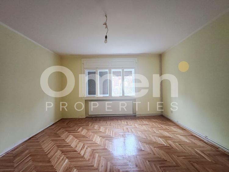 Duplex cu 5 camere cu Teren 400 Mp în Săsar