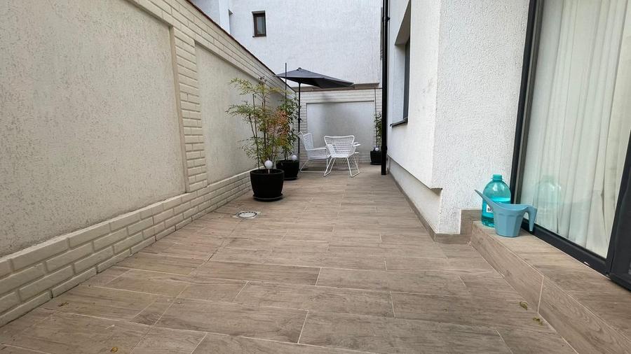 Apartament cu 2 camere semidecomandat în Obor