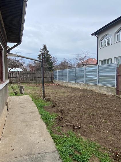 Casă cu 3 camere cu Teren 375 Mp în Prelungirea Ghencea