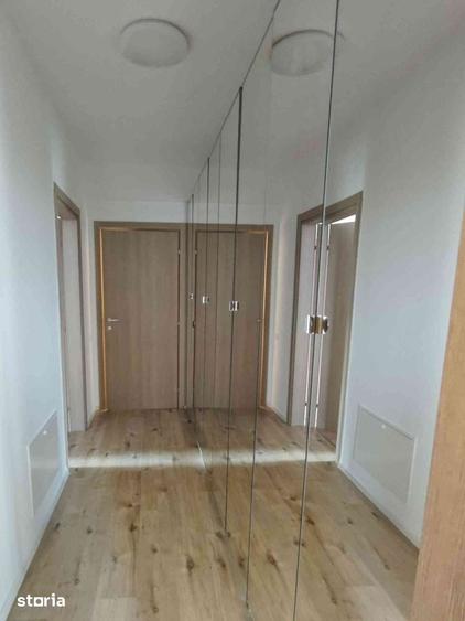 Apartament cu 3 camere, mobilat în Băneasa