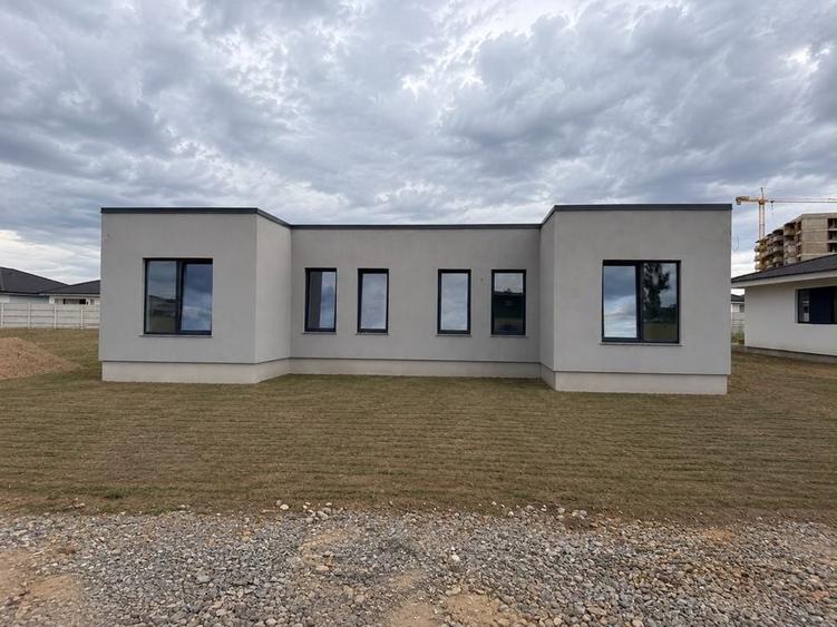 Casă cu 3 camere în Cheriu