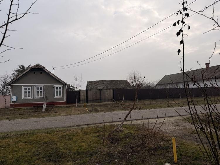 Casă cu 3 camere în Grăniceri