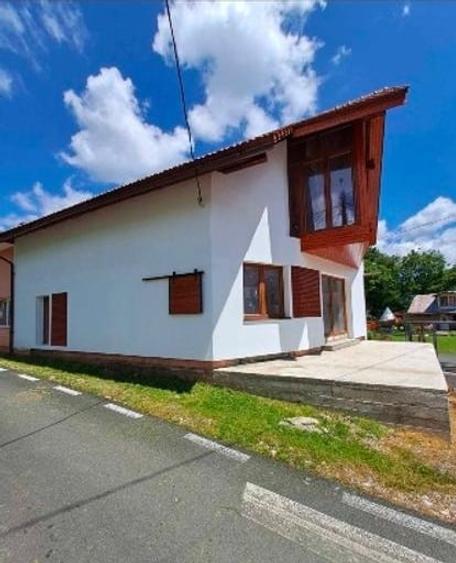 Casă individuală cu 3 camere cu Teren 100 Mp în Steierdorf
