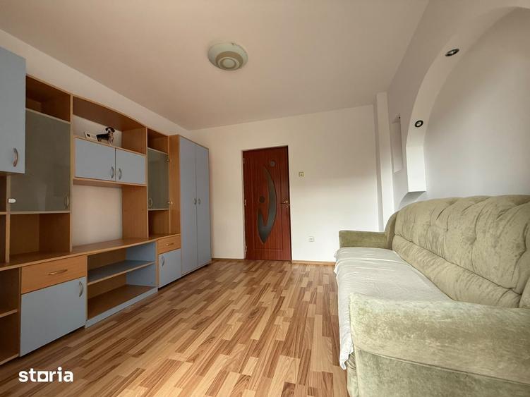 Apartament cu 2 camere decomandat în Între Lacuri