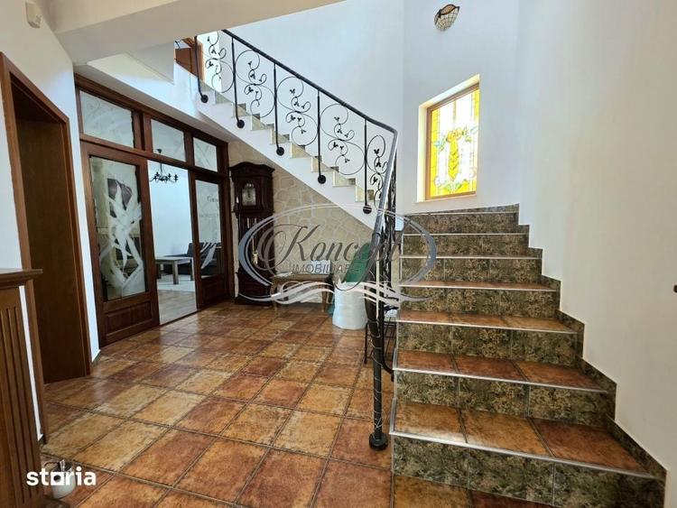 Casă cu 5 camere cu Teren 350 Mp în Gheorgheni