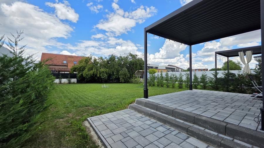 Duplex cu 4 camere cu Canalizare în Dumbrăvița