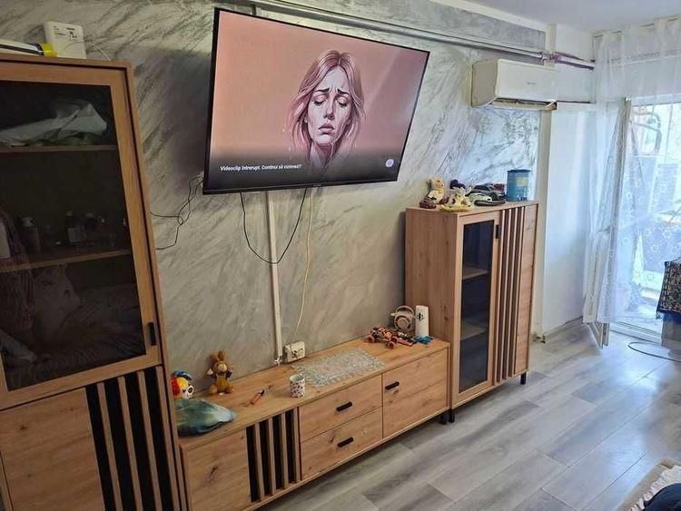 Garsonieră decomandată în Central