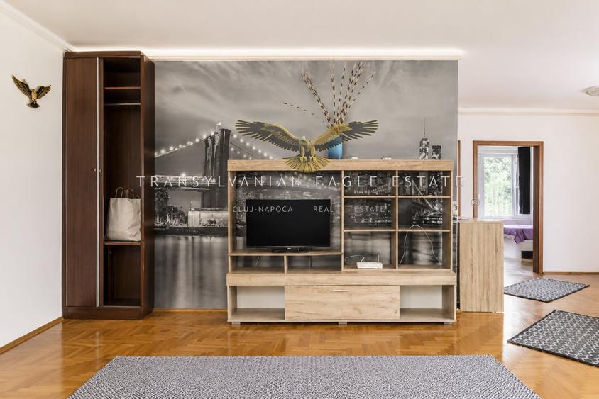 Apartament cu 3 camere semidecomandat, mobilat în Zorilor