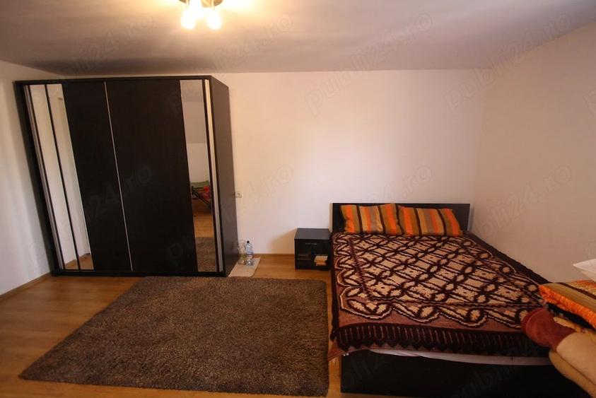 Casă cu 7 camere cu Teren 1473 Mp în Biled