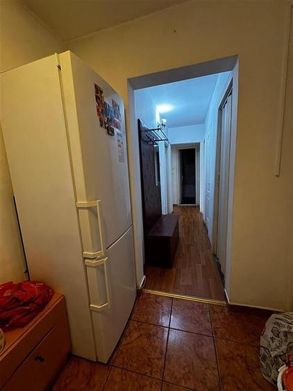 Apartament cu 3 camere decomandat în Complex Studențesc