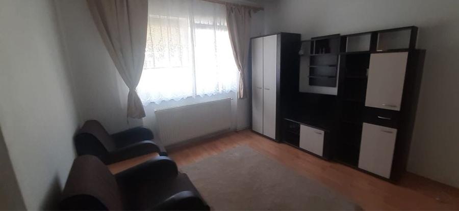 Apartament cu 2 camere decomandat în Exterior Vest