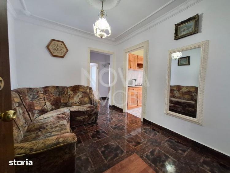 Apartament cu 3 camere, mobilat în Vasile Aaron