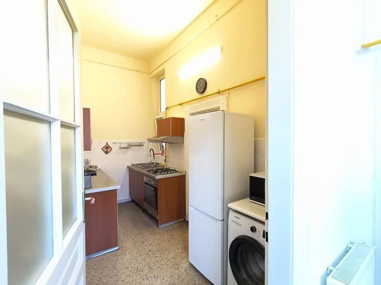 Apartament cu 2 camere semidecomandat în Central