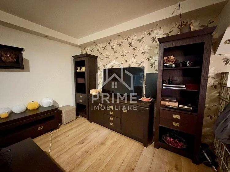 Apartament cu 3 camere semidecomandat în Ampoi 3