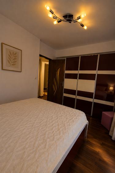 Apartament cu 2 camere decomandat în Galata