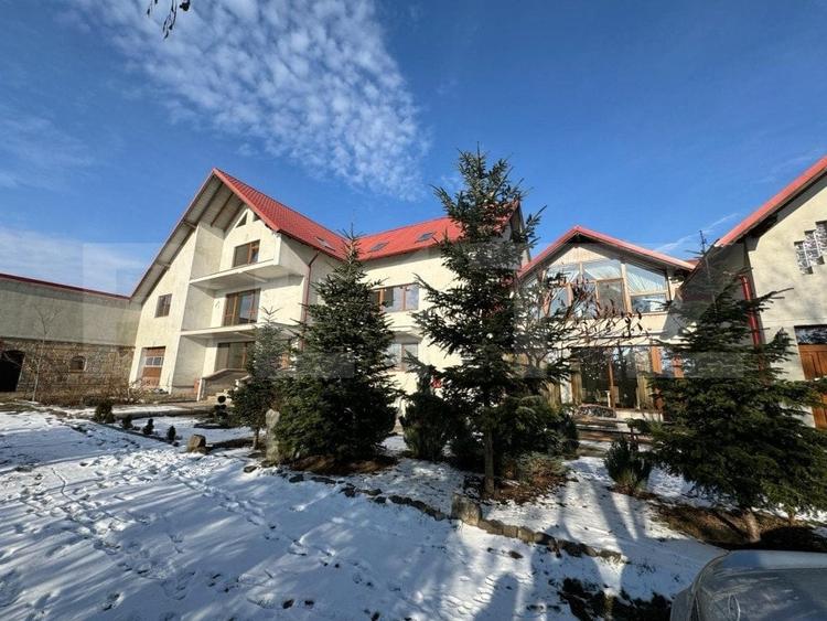 Casă individuală cu 6 camere cu Garaj în Horodnic