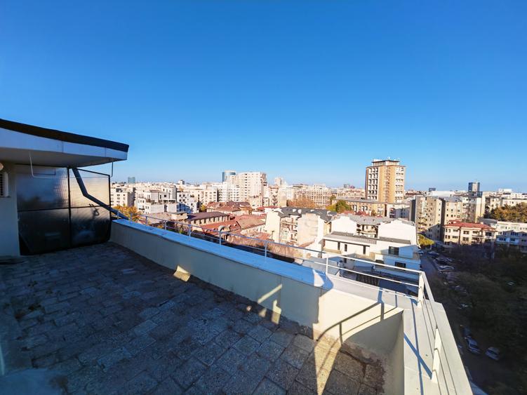 Apartament cu 2 camere semidecomandat, mobilat în Libertății
