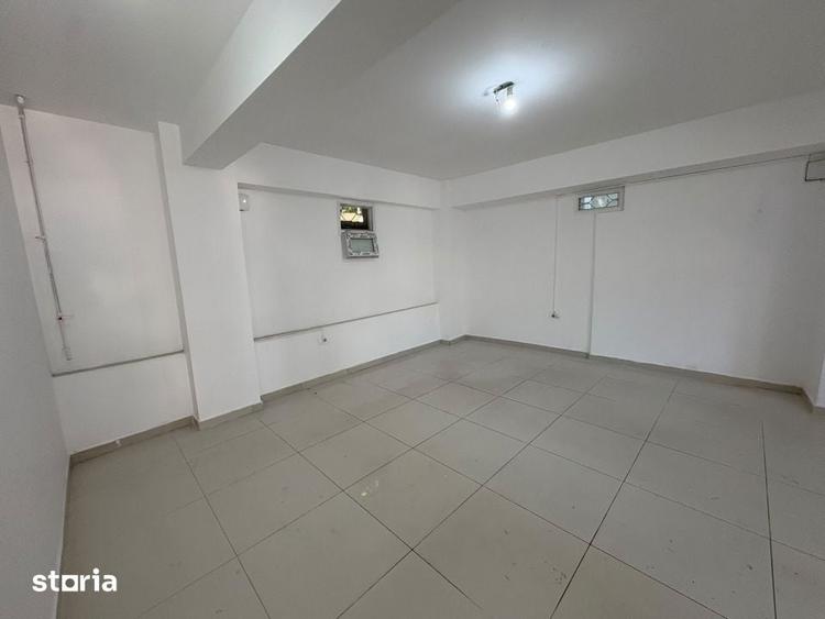 Spațiu comercial, de 32 mp, în Central