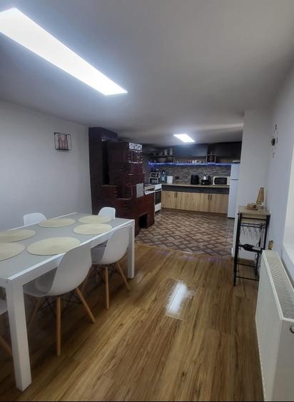 Casă individuală cu 5 camere cu Teren 4500 Mp în Jiana Mare