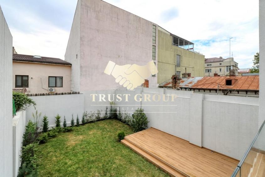 Casă individuală cu 5 camere cu Garaj în Banu Manta