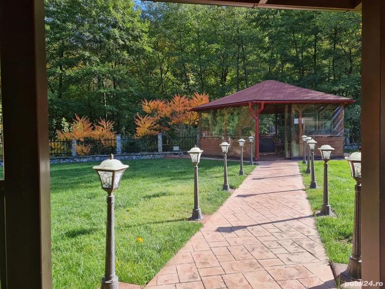 Casă cu 6 camere cu Teren 1000 Mp în Marga