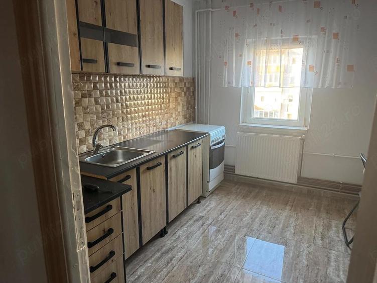 Proprietar - Inchiriez ap 2 camere Bul. Dambovita - 2