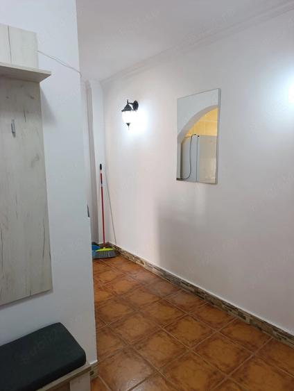 Apartament cu 2 camere decomandat în Precista