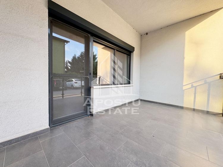 Apartament cu 3 camere semidecomandat în Braytim