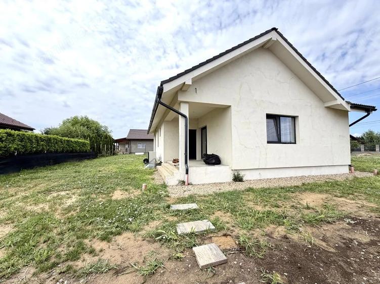 Casă cu 3 camere cu Teren 650 Mp în Dudeștii Noi