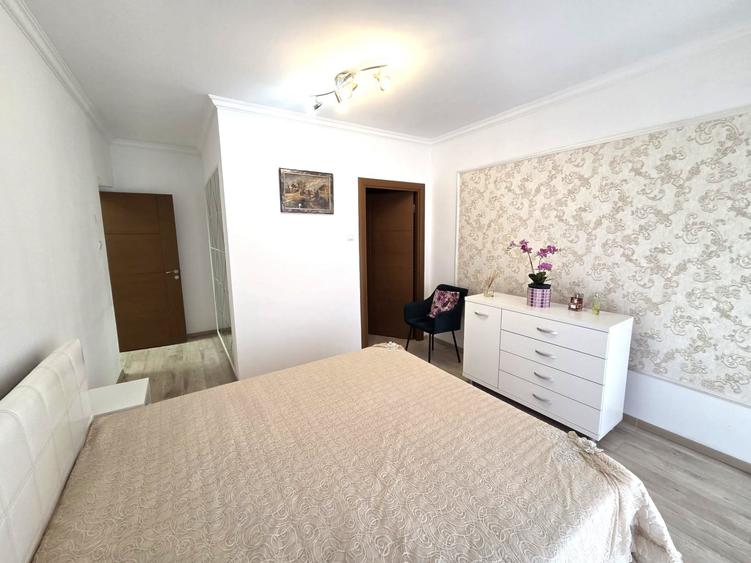 Apartament cu 2 camere semidecomandat, mobilat în Bună Ziua