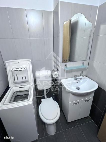 Apartament cu 3 camere decomandat în Soarelui