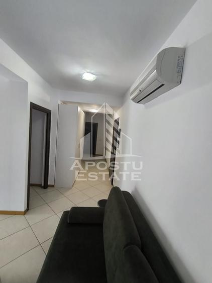Apartament cu 3 camere decomandat, mobilat în Torontalului