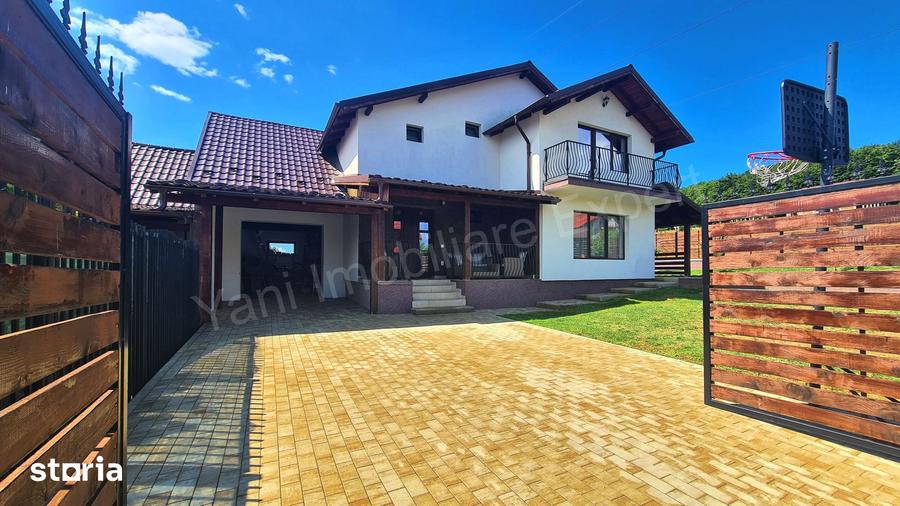 Casă cu 4 camere cu Teren 435 Mp în Curtea de Argeș