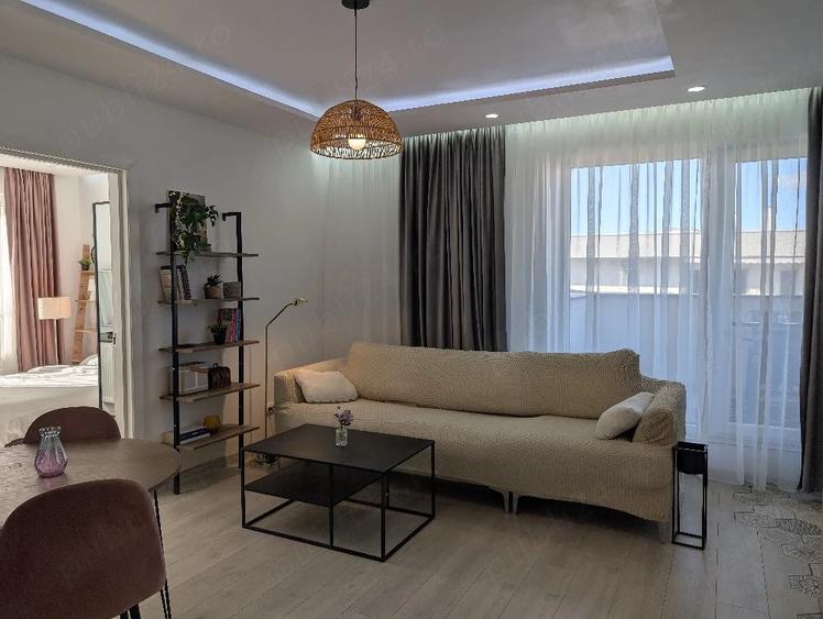 Apartament cu 2 camere semidecomandat în Exterior Vest