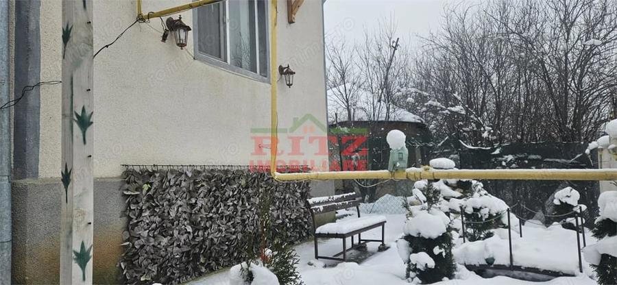 Casă cu 3 camere cu Teren 392 Mp în Central