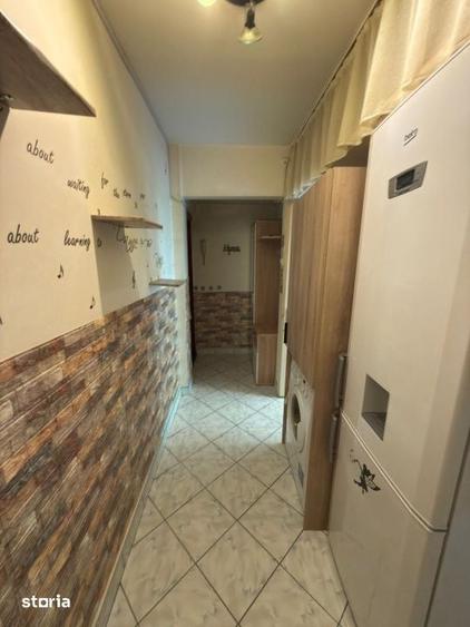 Apartament cu 2 camere semidecomandat în Malu Roșu