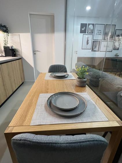 Apartament cu 2 camere decomandat, mobilat în Aviației