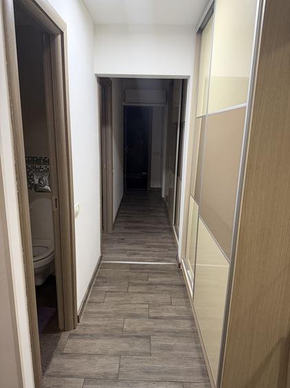 Apartament cu 3 camere decomandat în Exterior Vest