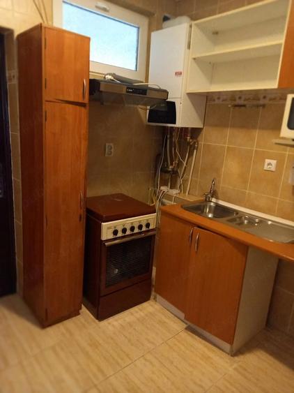 Vand garsoniera Obcine vis-a-vis de METRO, 46,32m - 3