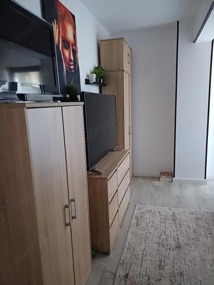 Apartament cu 2 camere decomandat în Dobroești
