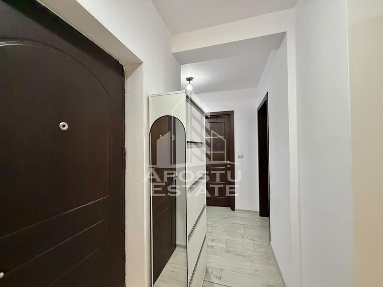 Apartament cu 2 camere semidecomandat, mobilat în Giroc