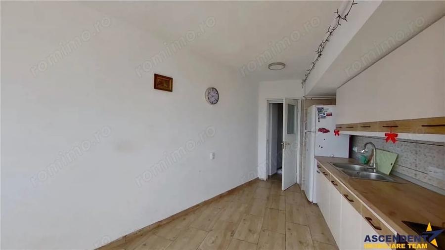 Apartament cu 2 camere decomandat în Astra