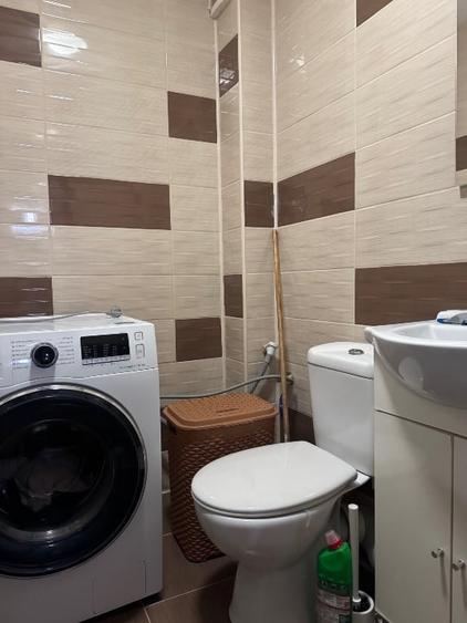 Apartament cu 3 camere decomandat, mobilat în Iosia