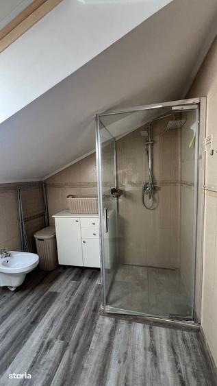 Apartament cu 2 camere decomandat în Pârneava