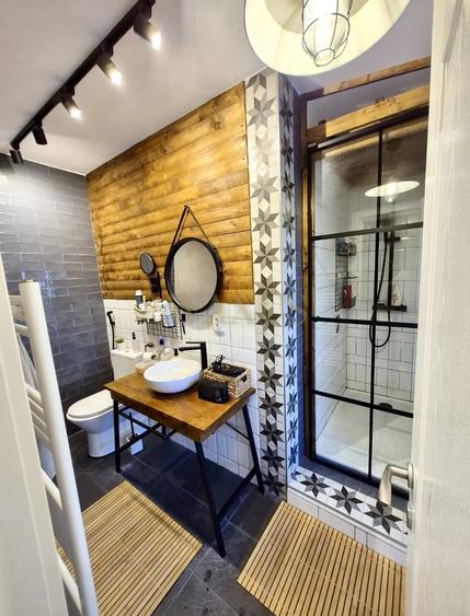 Duplex cu 4 camere cu Canalizare în Florești