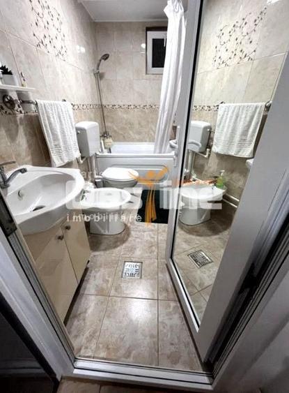 Casă individuală cu 5 camere cu Canalizare în Palas