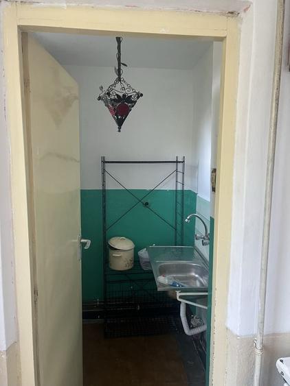 Apartament cu 3 camere nedecomandat în Micro 1