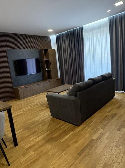 Apartament cu 2 camere semidecomandat, mobilat în Voluntari