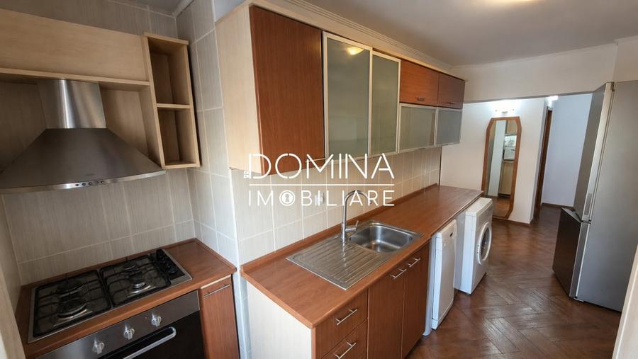 Apartament cu 3 camere decomandat, mobilat în Ultracentral